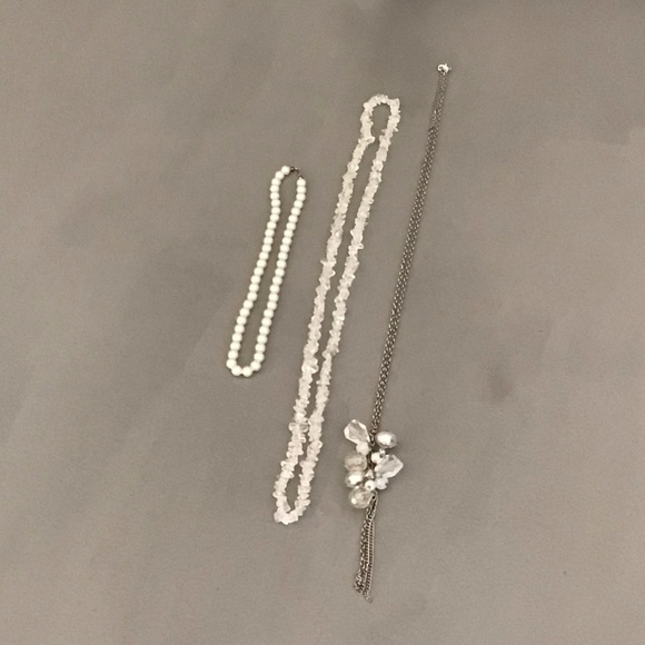 A Trio of White Necklaces! - Picture 8 of 12